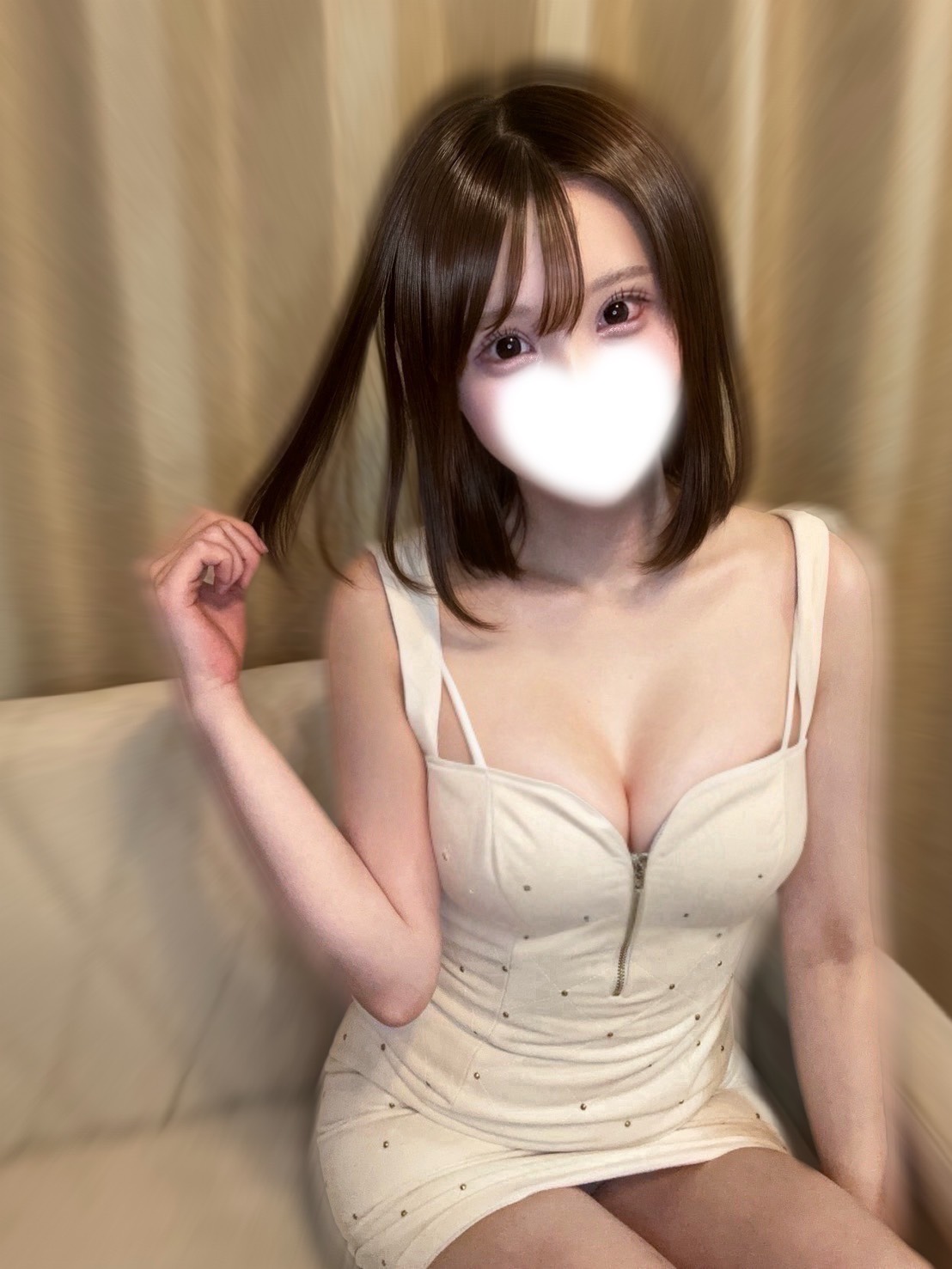 愛染　りな